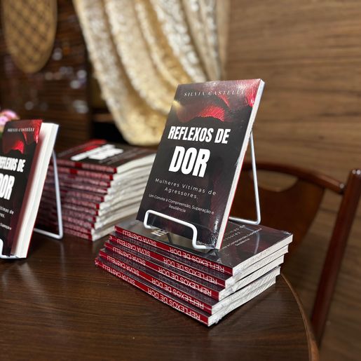 Terapeuta de SMO lança livro que dá voz a mulheres vítimas de agressões