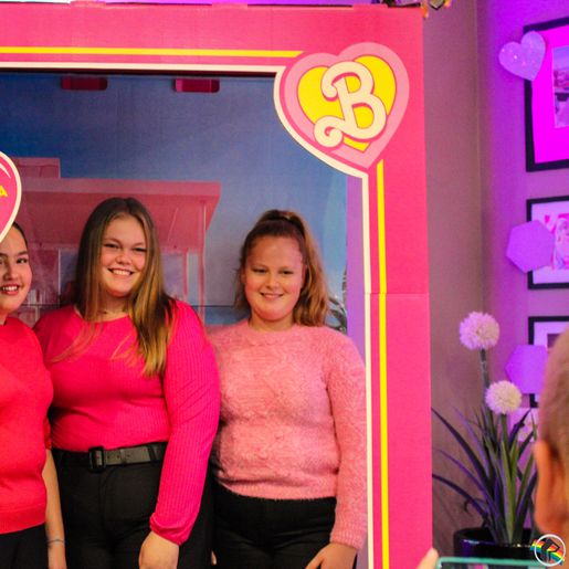 Cine Peperi retoma sessões do filme Barbie; fotos