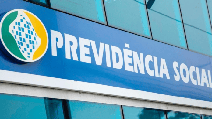 INSS inicia pagamentos de agosto para beneficiários que recebem até um salário mínimo