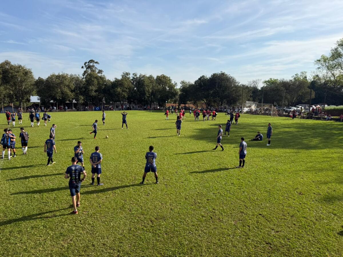 Campeonato Municipal movimenta comunidade da Linha Emboaba em São Miguel do Oeste