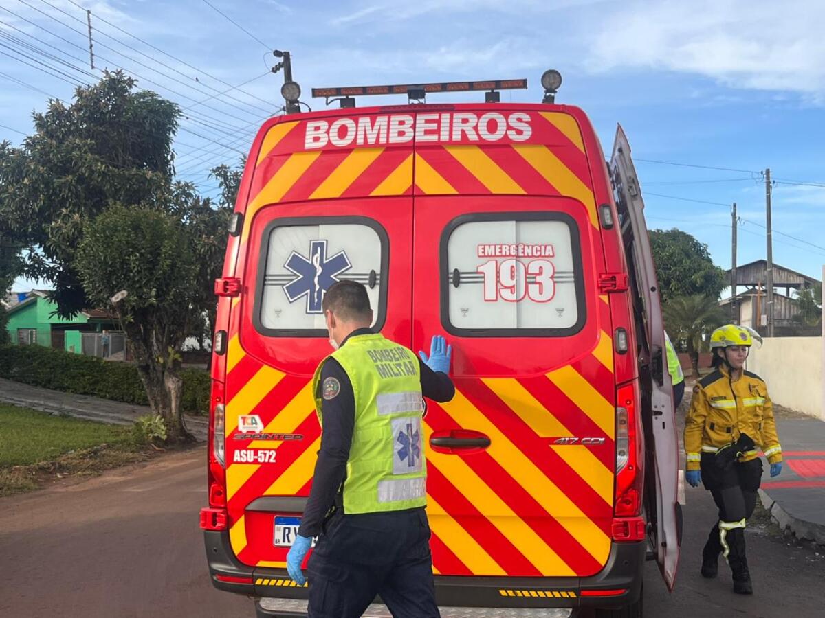 Queda de motocicleta deixa adolescente ferida em São Miguel do Oeste