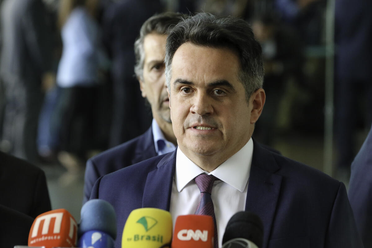 PF aponta que Ciro Nogueira recebeu vantagens indevidas de Daniel Vorcaro