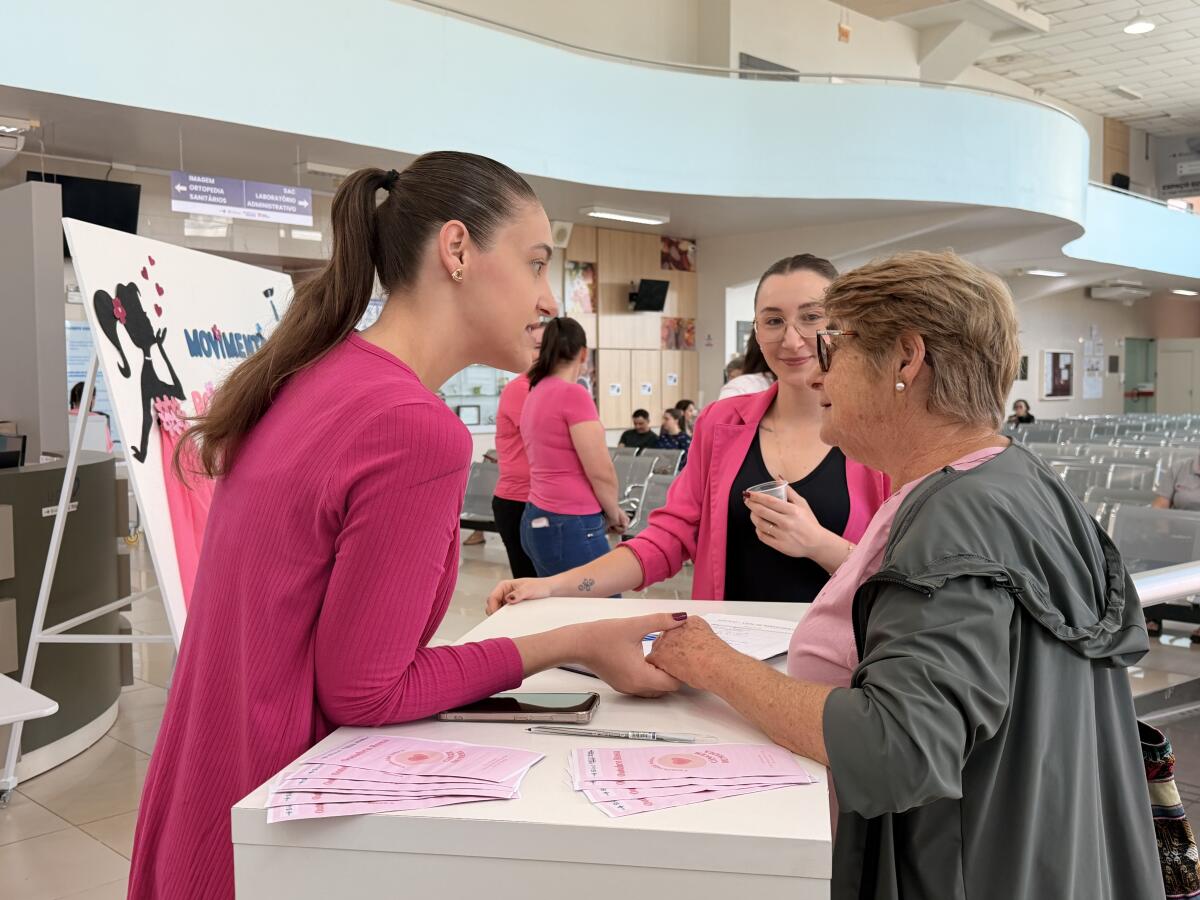 Movimento Rosa e Azul promove conscientização sobre o câncer em São Miguel do Oeste