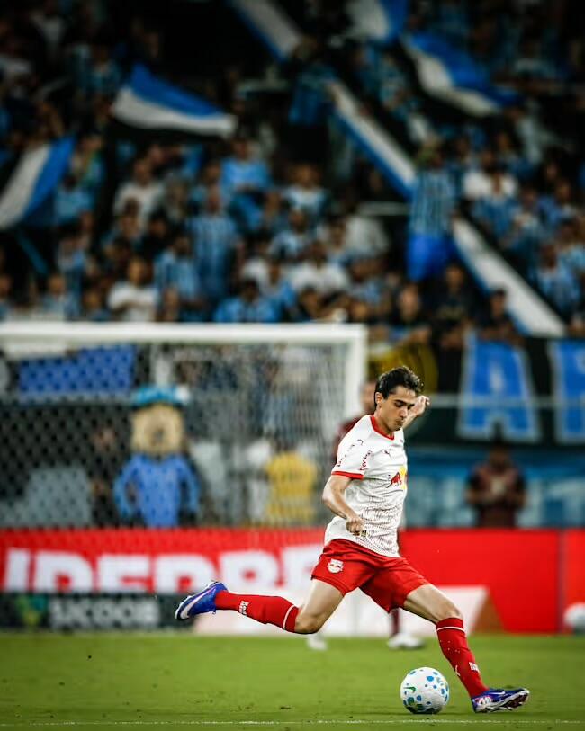 Grêmio sai na frente, mas Bragantino busca empate na Arena