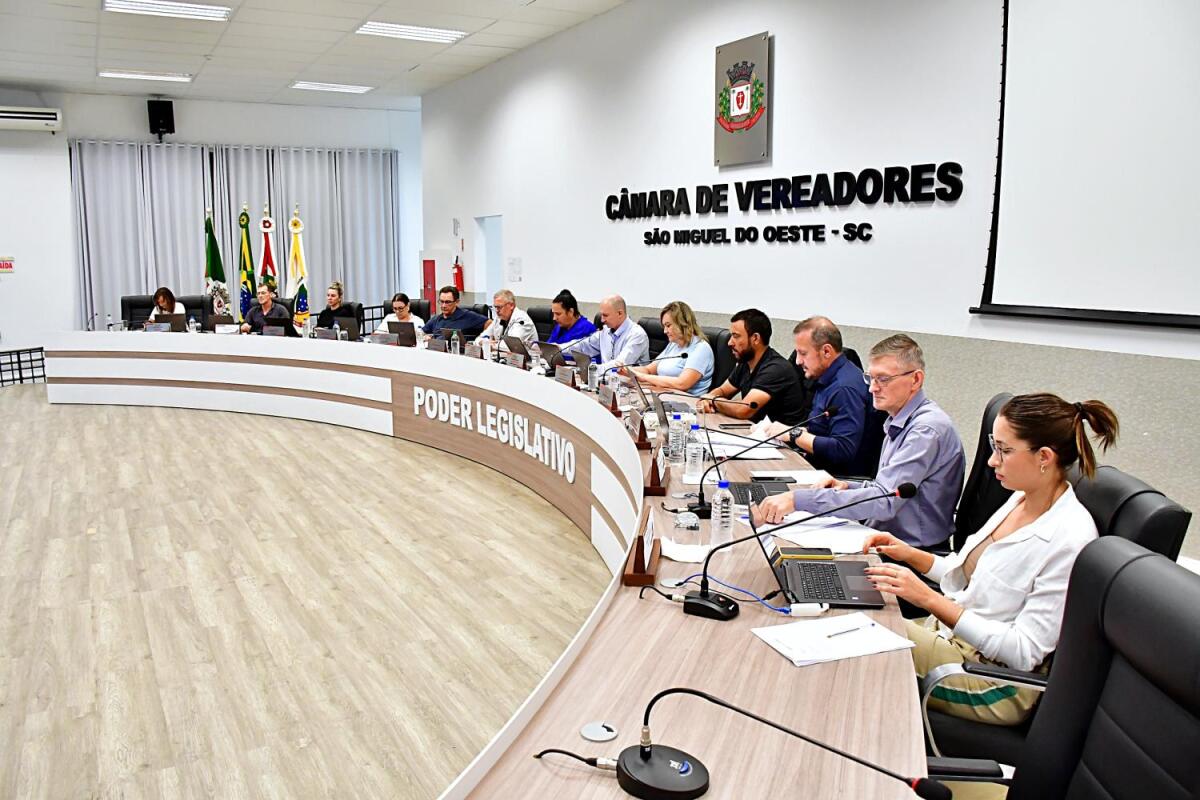 Câmara aprova projeto que cria programa para reduzir processos e agilizar cobranças em São Miguel do Oeste