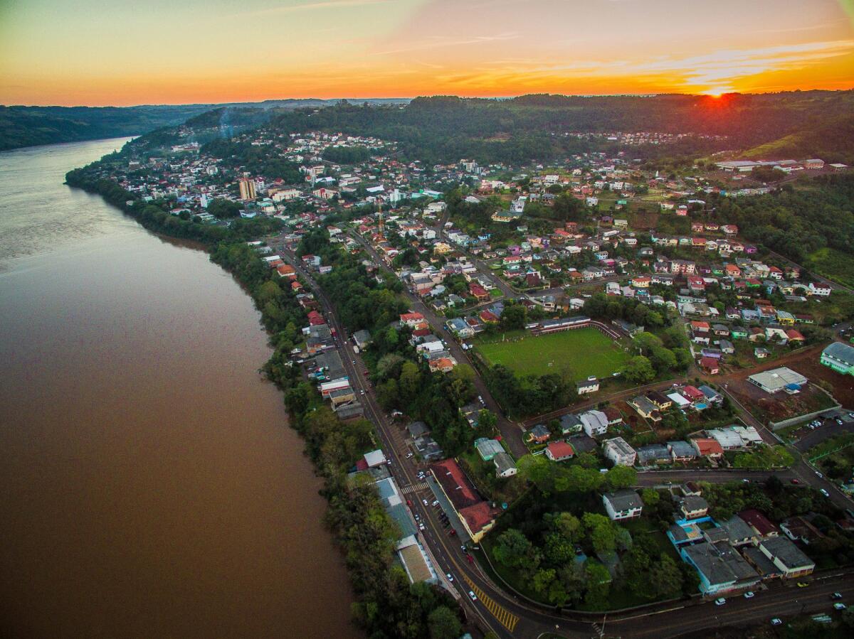 Mais de 70% dos votos de Itapiranga, São João do Oeste e Tunápolis são em Flávio Bolsonaro
