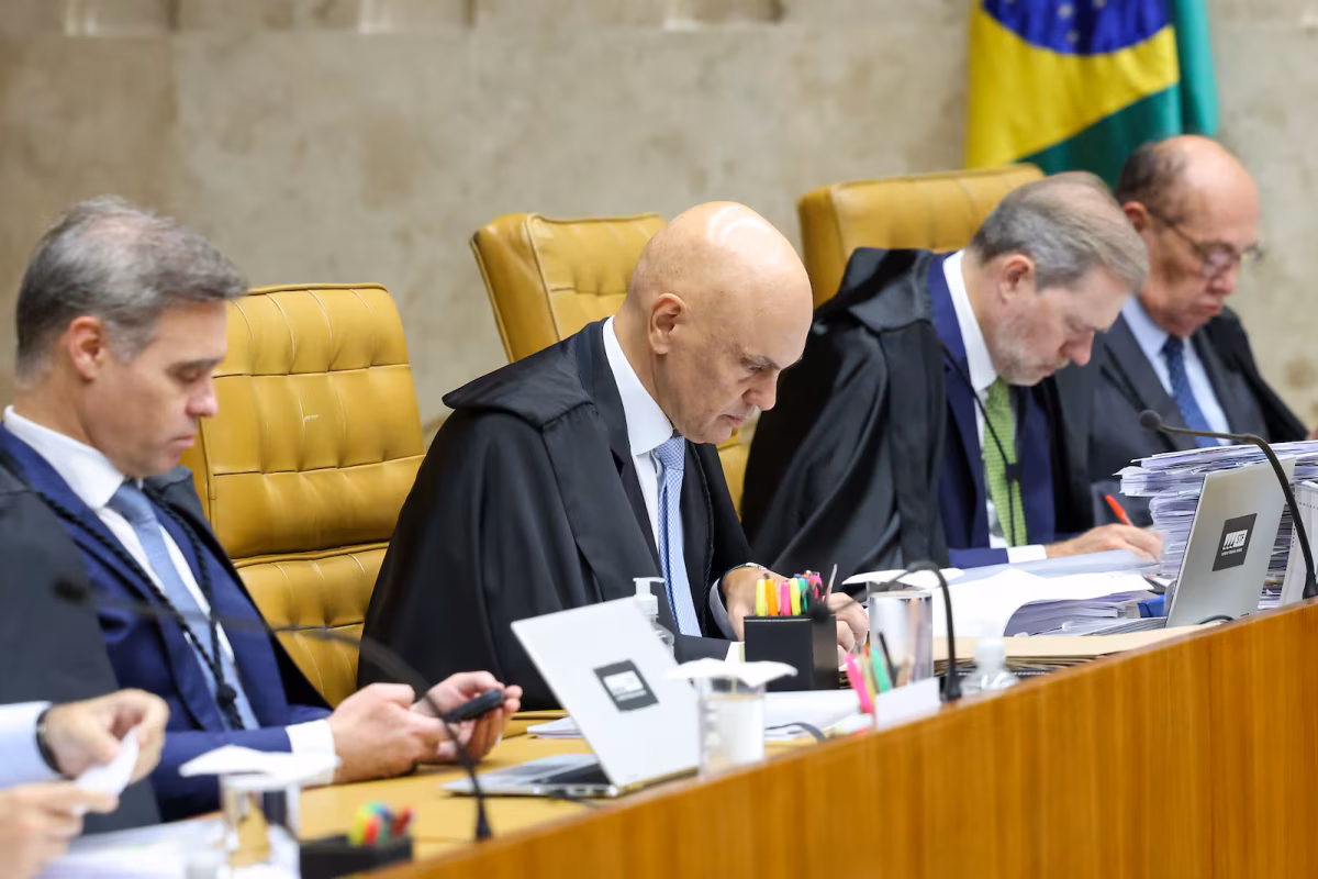 STF fixa teto para extras e proíbe indenização por licença