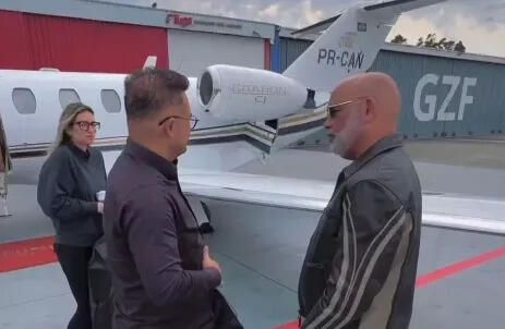 Helicóptero com cantor Rick desaparece do radar durante voo na Serra Catarinense