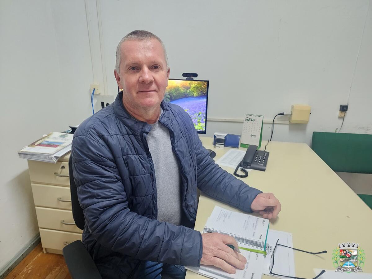 São João do Oeste avança em pavimentações asfálticas no interior