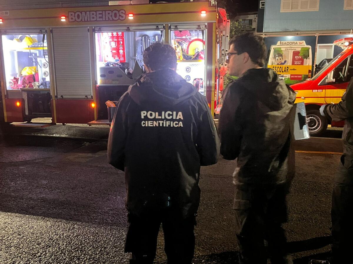 Corpo carbonizado em incêndio passará por exame de DNA