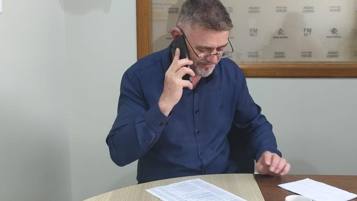Arrecadação em ritmo lento faz Prefeitura de São José do Cedro estudar medidas para reduzir despesas