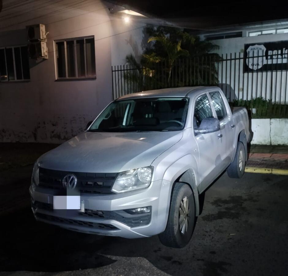 PM recupera caminhonete furtada no RS e prende homem em Anchieta