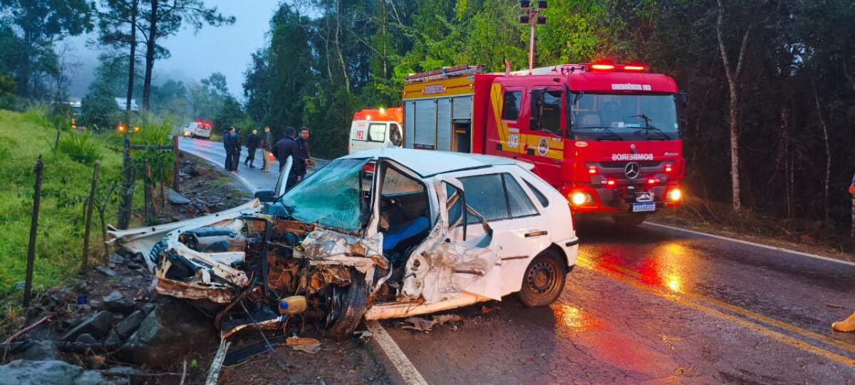 Colisão frontal deixa dois feridos na SC-161, em Romelândia