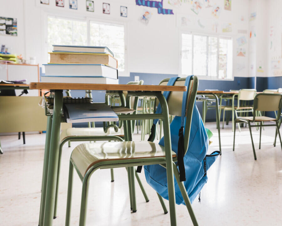 Comissão de Educação aprova parecer para projeto que proíbe sirenes nas escolas de SC