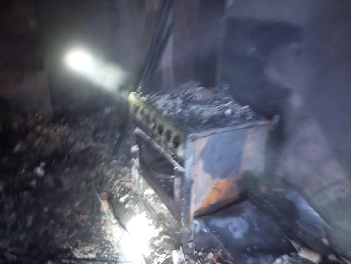 Incêndio destrói residência no bairro Cohab, em Caibi
