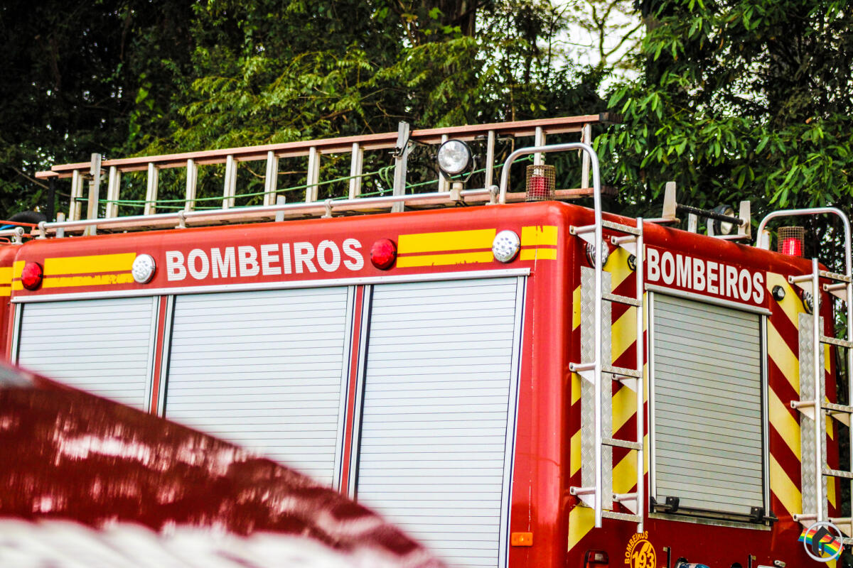 Idoso sofre amputação de quatro dedos em acidente de trabalho