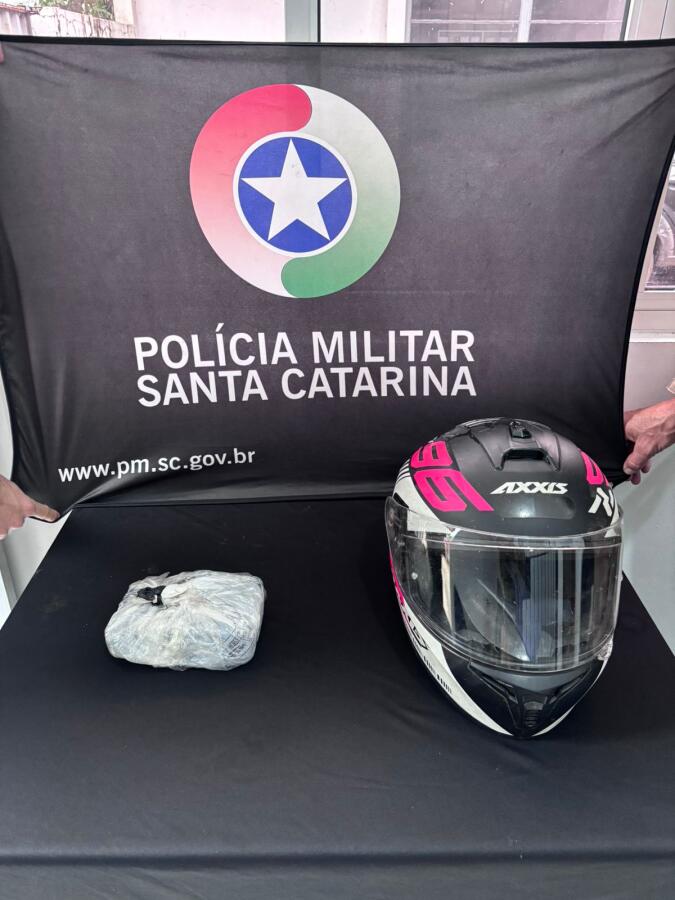 Homem é preso por tráfico após tentar fugir de abordagem policial em Descanso