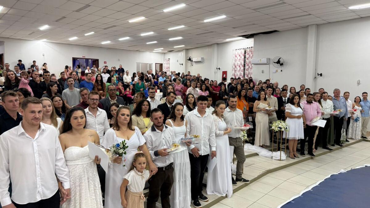 Prefeitura de Guaraciaba promove casamento comunitário para 25 casais