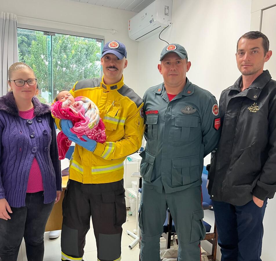 Bombeiros salvam bebê de 10 dias engasgada em Princesa
