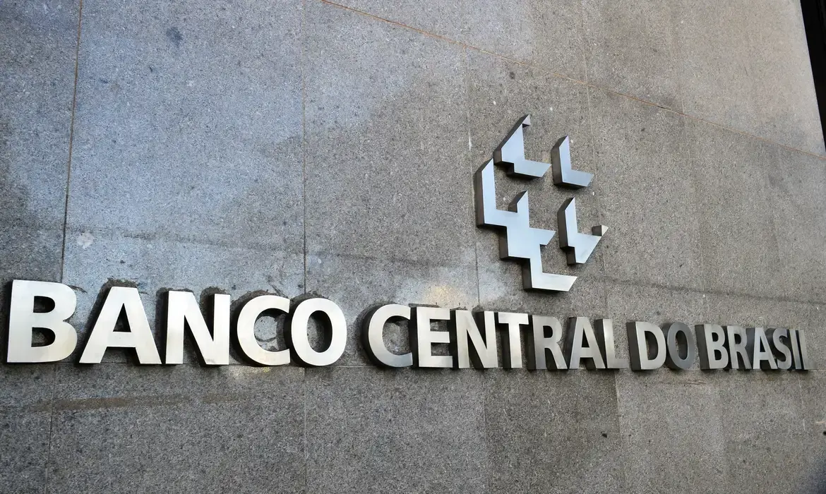 Banco Central reduz taxa Selic pela quarta vez e índice chega a 14%
