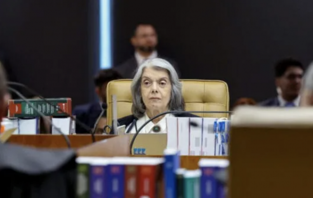 Desembargadoras de SC participam de homenagem à ministra Cármen Lúcia