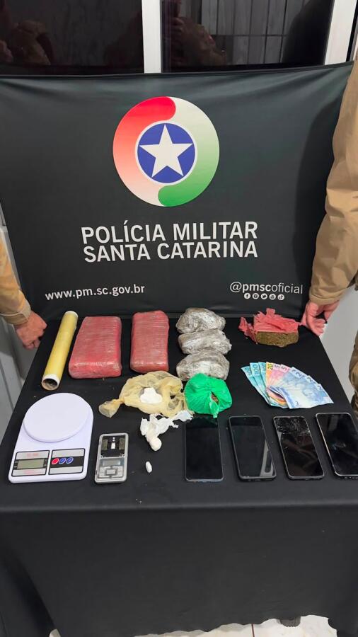 Polícia Militar prende sete e apreende drogas em São Miguel do Oeste e São José do Cedro