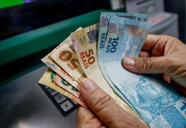 INSS libera primeira parcela do 13º a aposentados a partir do dia 24