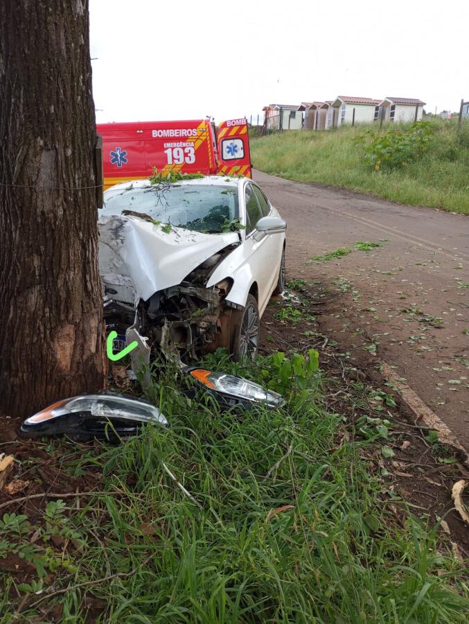 Mulher fica ferida em acidente em Palmitos