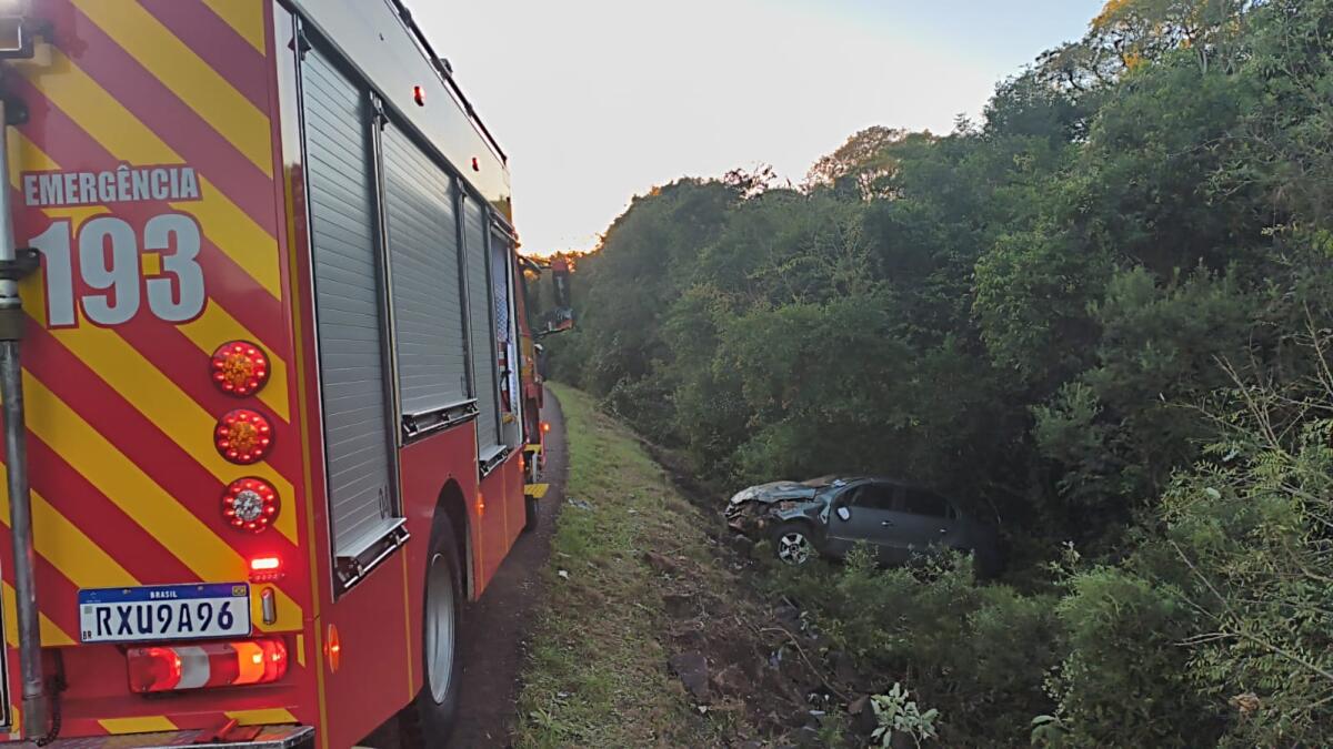 Capotamento na BR-280 deixa mulher inconsciente em Dionísio Cerqueira