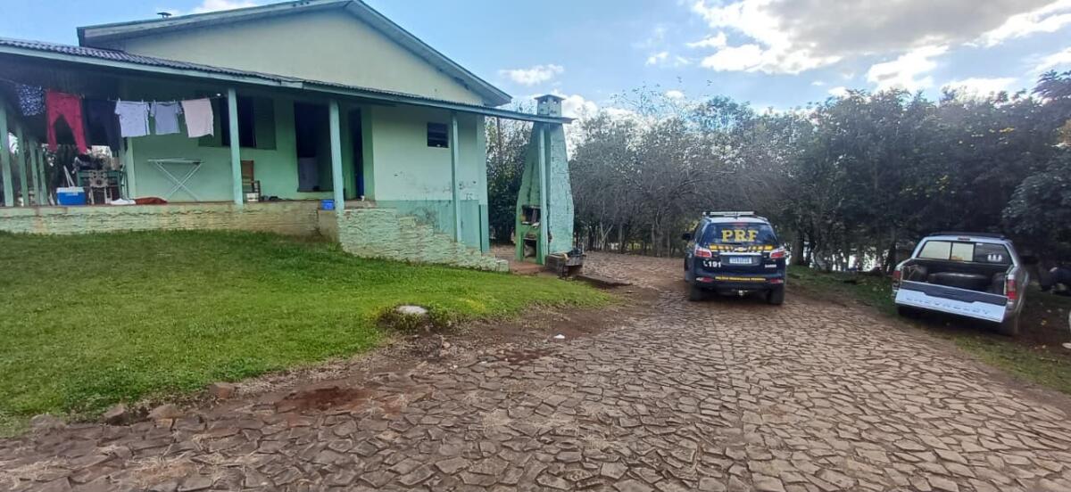 Motorista bêbado é preso após fugir de acidente na BR-282