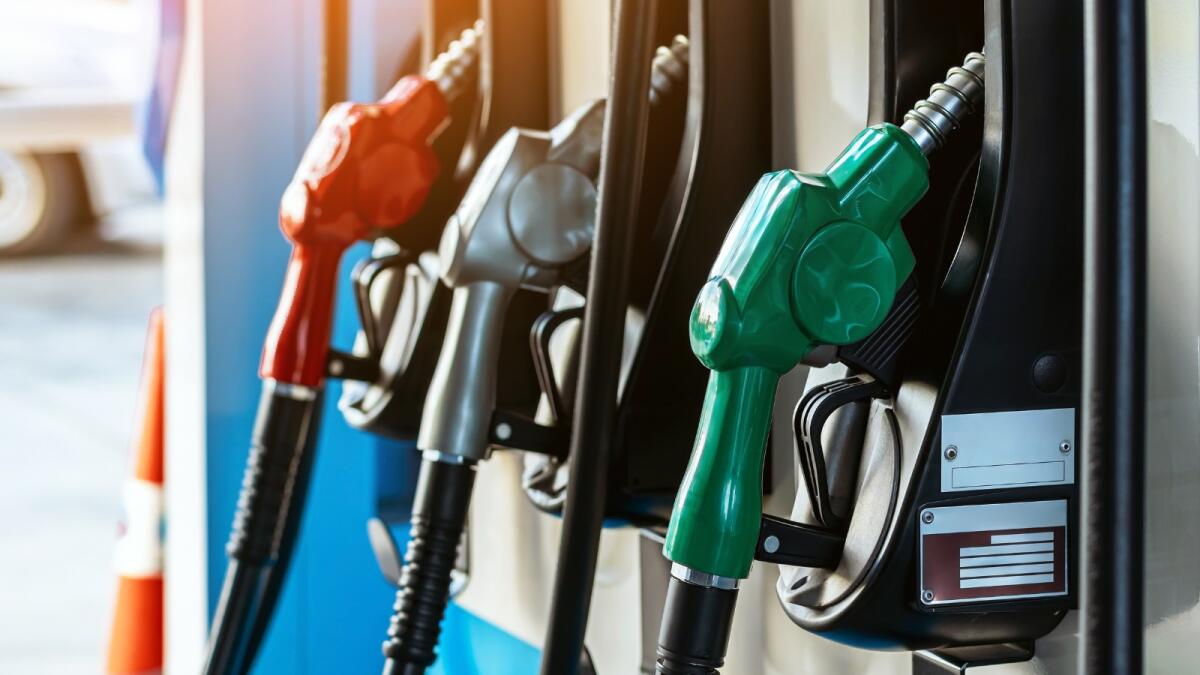 Governo prorroga subsídio de R$ 2,12 por litro de diesel