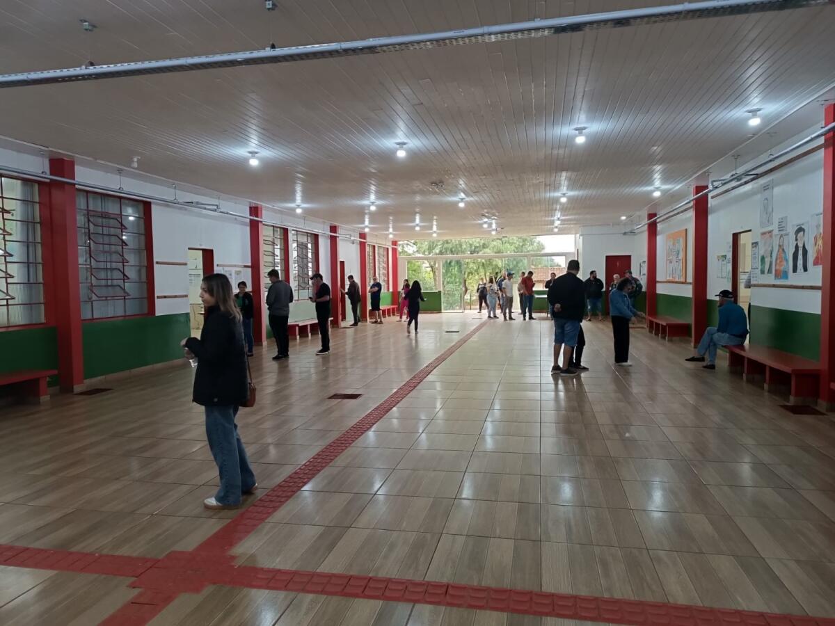 Votação avança em Princesa e maioria dos eleitores já compareceu às urnas
