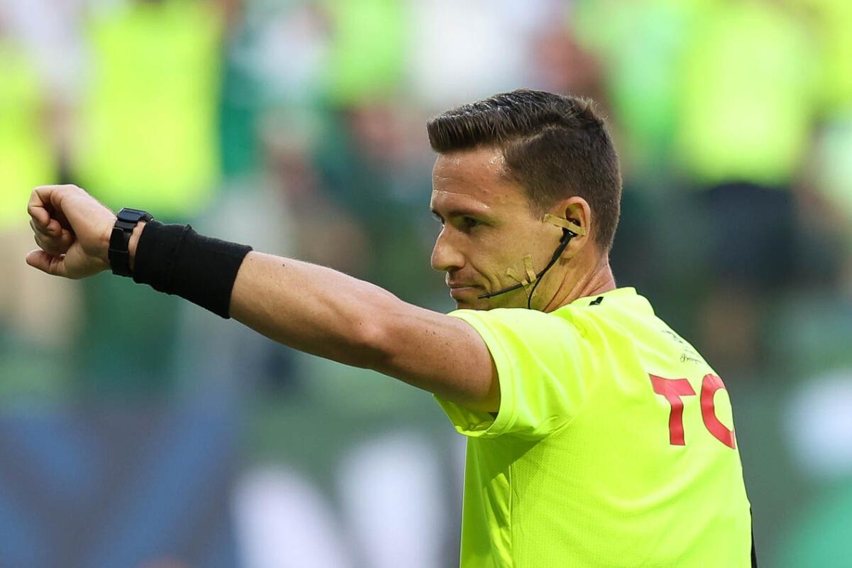 Árbitro catarinense Ramon Abatti Abel é escalado para Espanha x Bélgica na Copa do Mundo