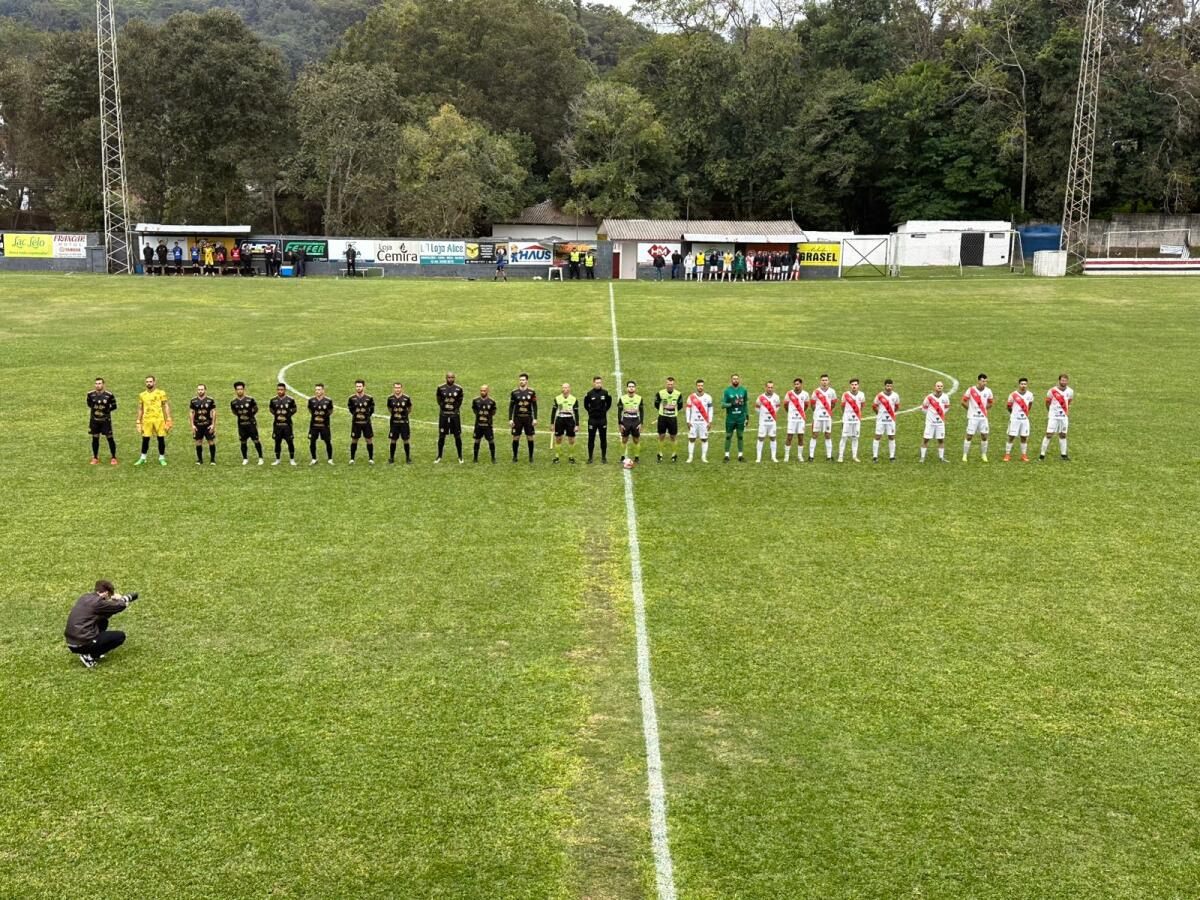 Aliança vence, classifica e dificulta a vida do Guarani