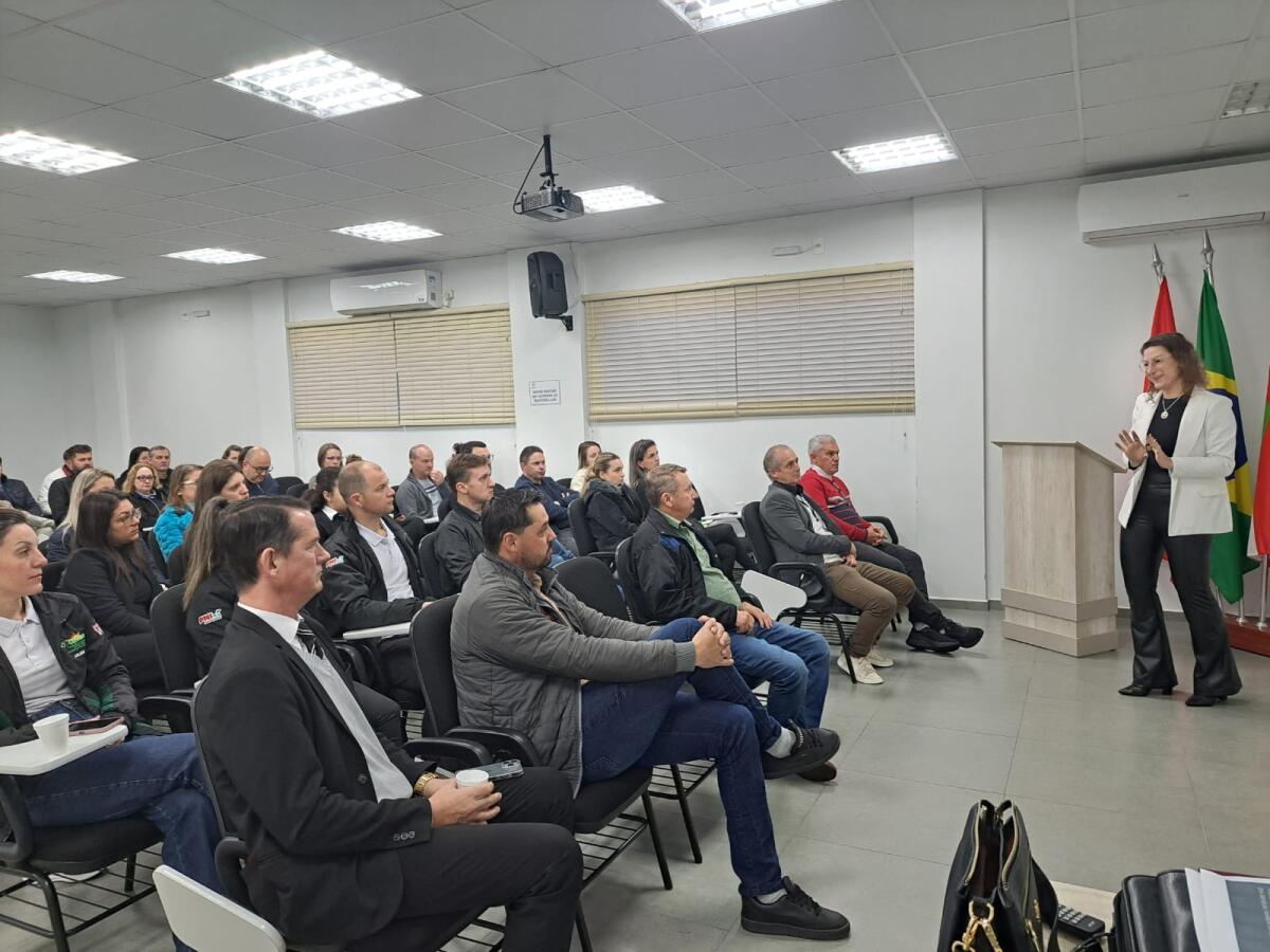 Assemit promove orientações sobre NR1 e leis trabalhistas para empresários
