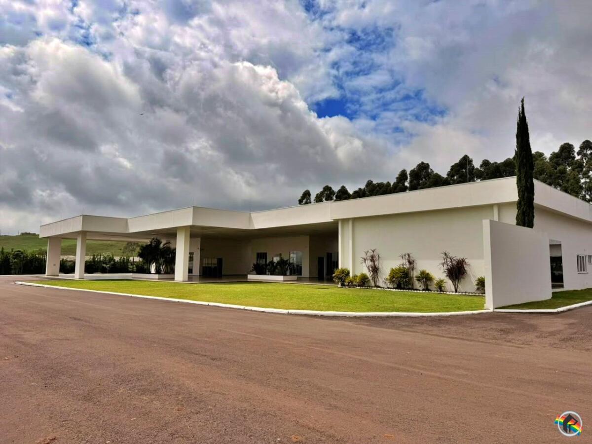 Cemitério Jardim dos Ipês terá cerimônia especial no Dia de Finados