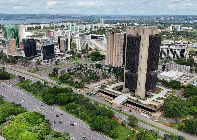 Dívida bruta do governo chega a 82,5% do PIB em julho
