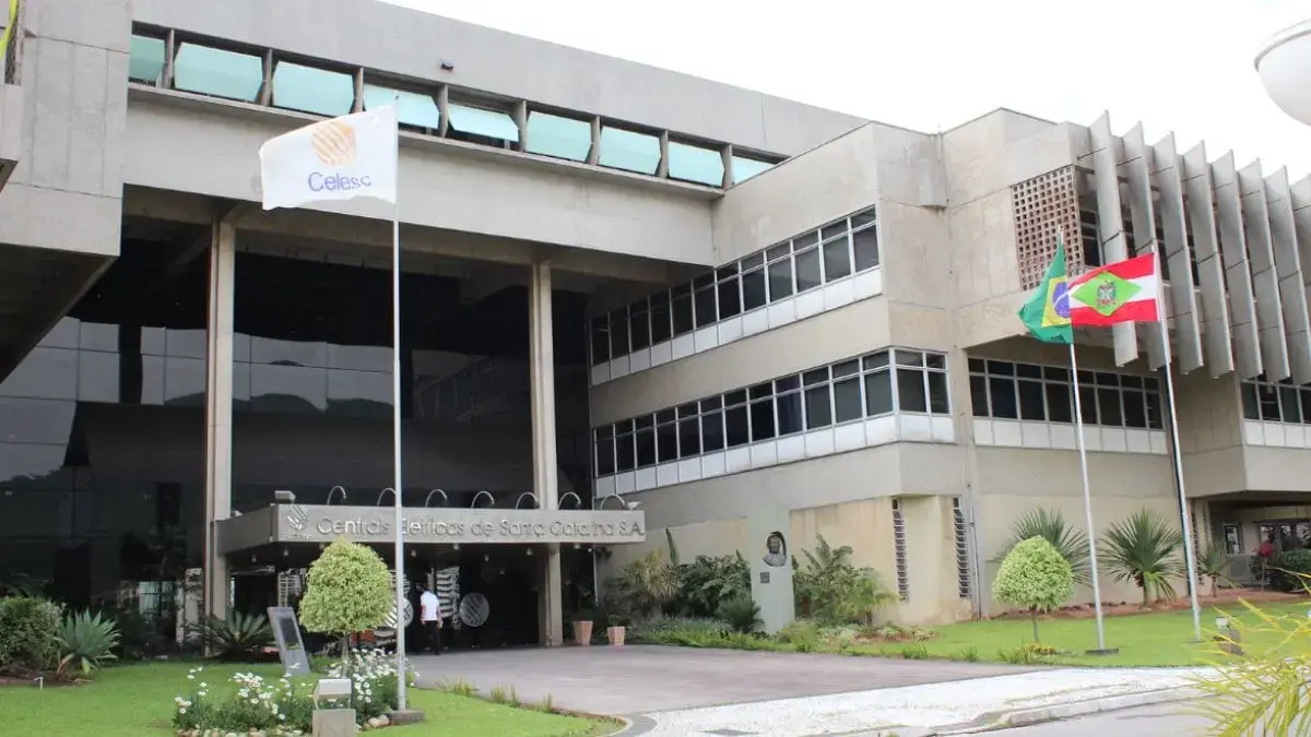 Funcionários da Celesc estão cobrindo prejuízo de R$ 365 mi de fraude previdenciária