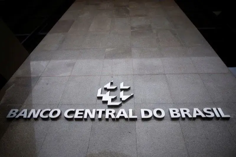 Inadimplência atinge 5% e bate recorde em agosto, aponta Banco Central