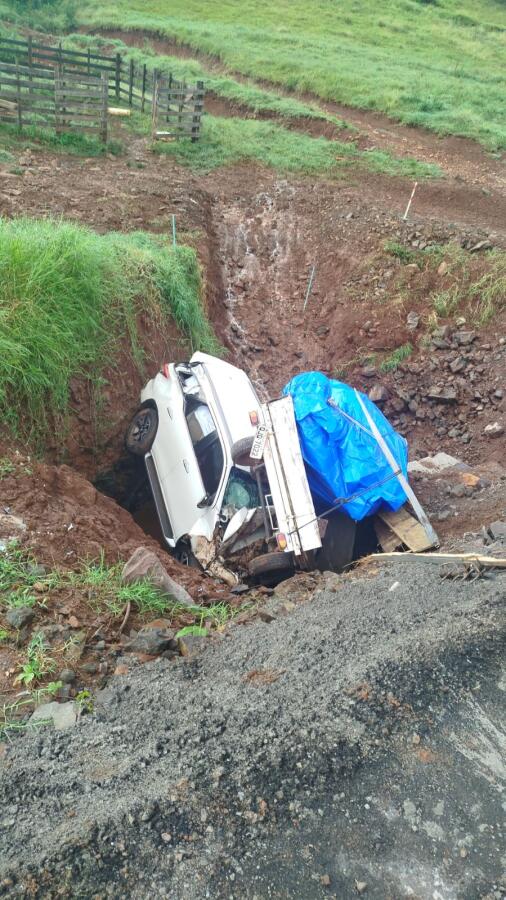 Mulher morre em grave acidente na SC-305; outras três pessoas ficam feridas