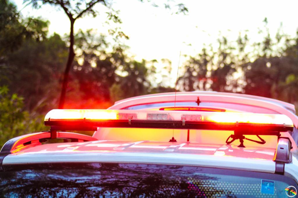 Jovem é preso ao agredir companheira com garfo em Itapiranga