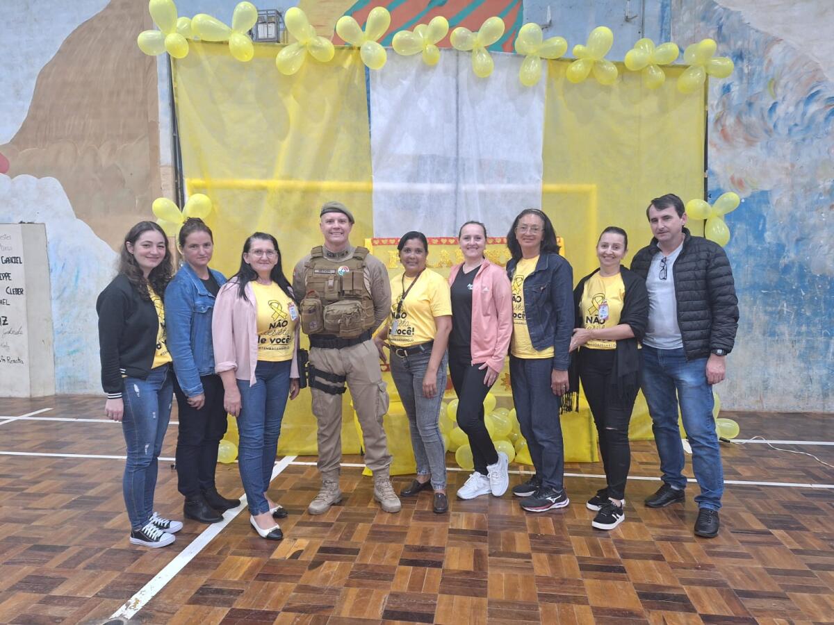 Ação preventiva orienta alunos sobre drogas, trânsito e cidadania em Paraíso