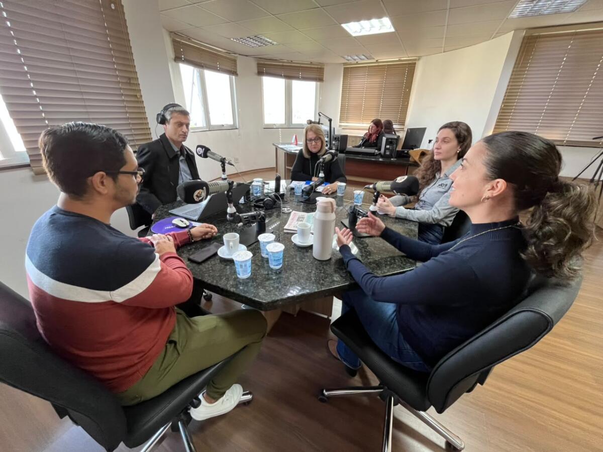 Peperi Debates discute impactos do uso das telas no desenvolvimento de crianças e adolescentes