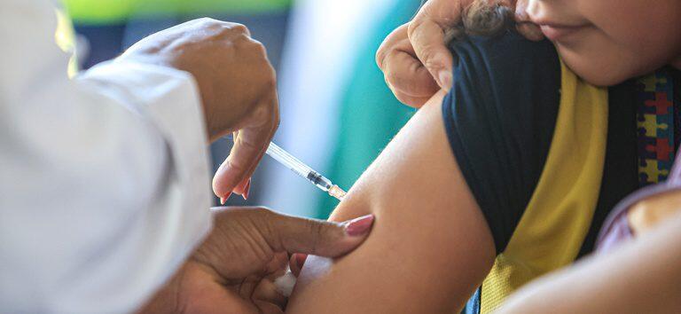 Dia D de vacinação acontece neste sábado em todo o país