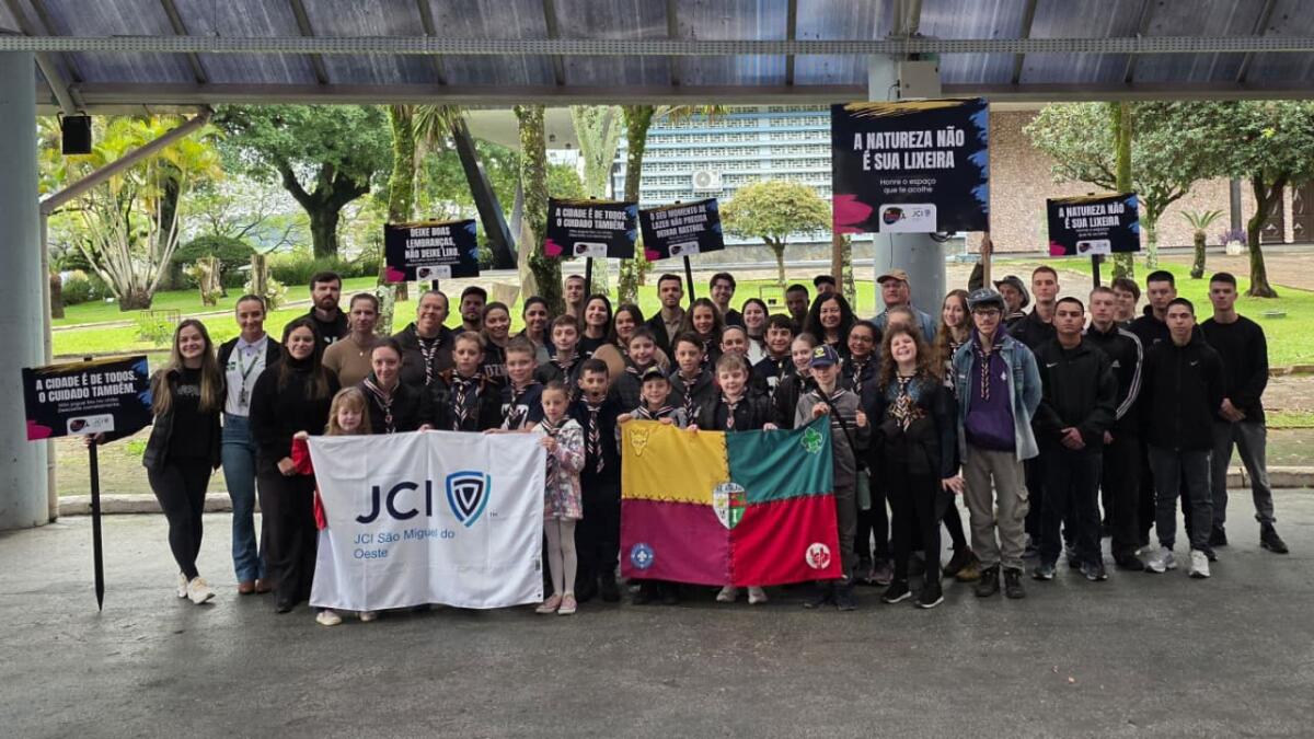 JCI realiza mutirão de limpeza em cerca de dez pontos de São Miguel do Oeste