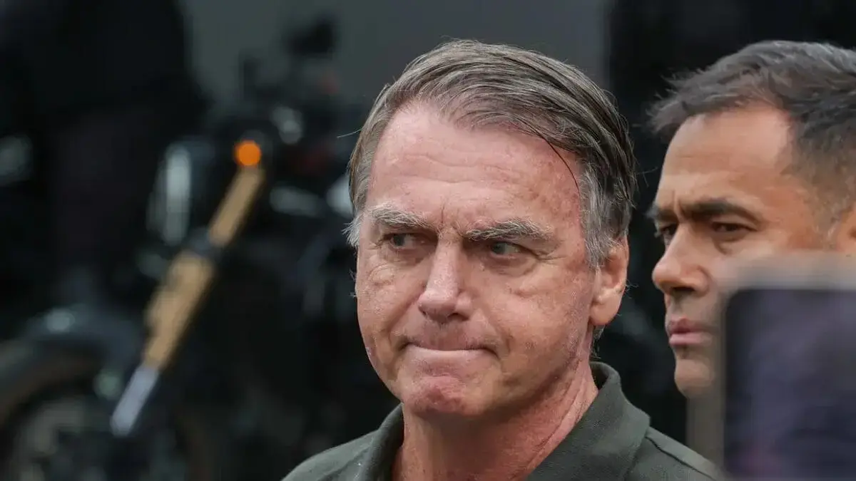 Bolsonaro é internado em Brasília para nova cirurgia