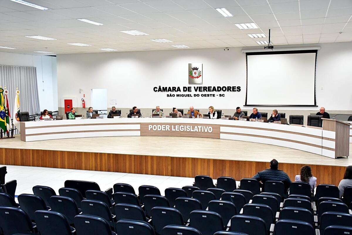 Projeto que destina R$ 240 mil aos bombeiros e à PM avança na Câmara de SMO