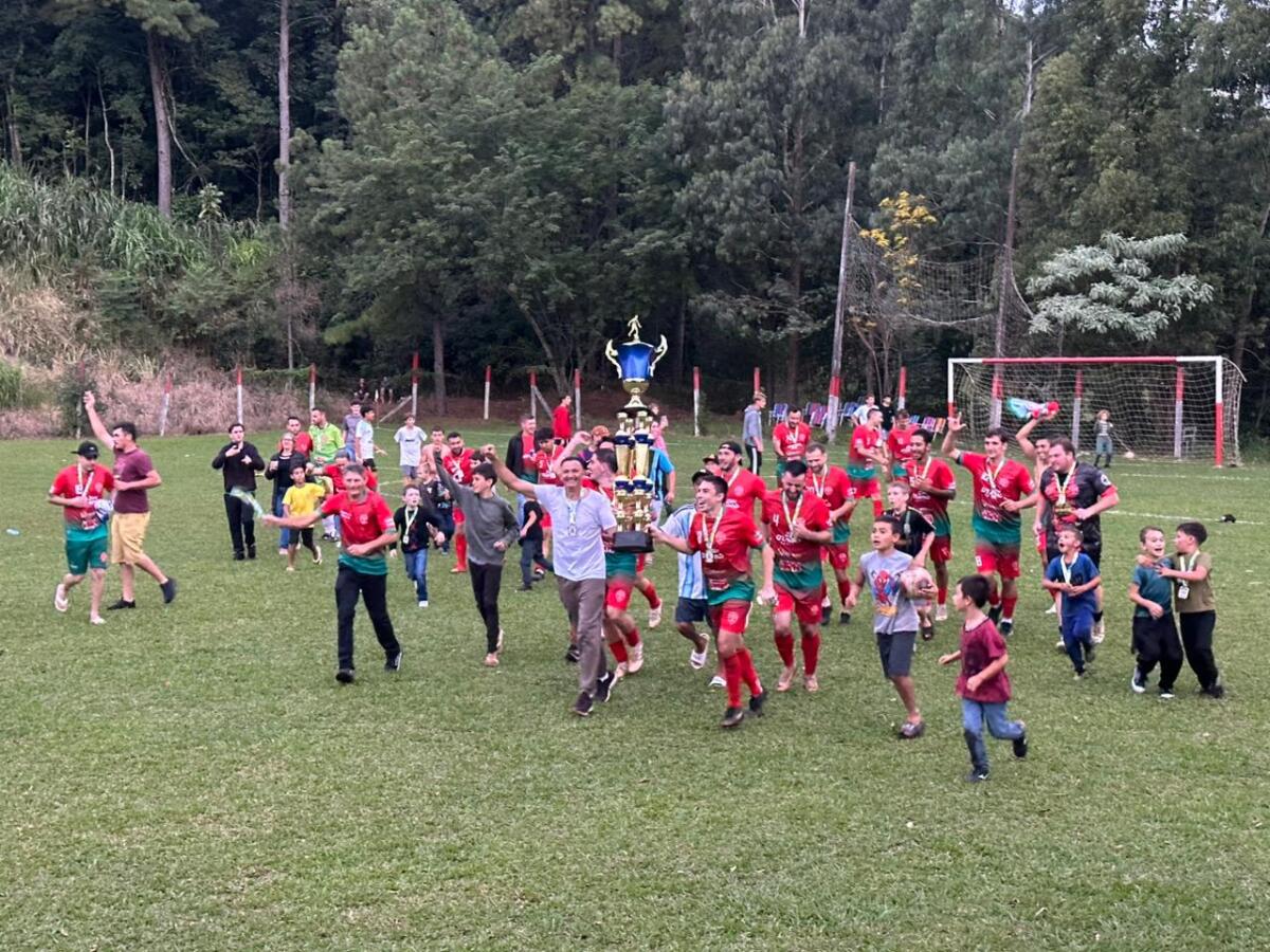 Flor da Serra vence Estrela Vermelha e conquista o título do Municipal 2026 em Bandeirante
