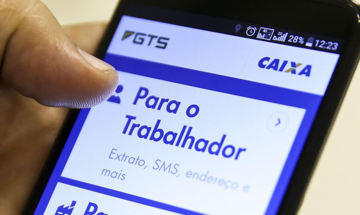 Conselho do FGTS decide nesta terça distribuição de R$ 13 bilhões aos trabalhadores