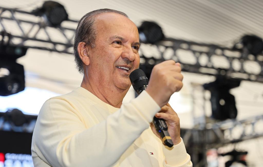 ‘Concordo integralmente com manifestação de Flávio’, diz governador de SC